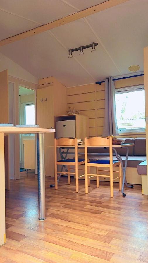 Camping Marvilla Parks -Parc Des Roches 91530 Saint-Cheron Ngoại thất bức ảnh